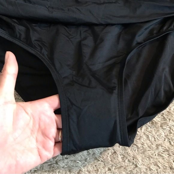 NEW Jantzen Women's Draped Solids Surplice 1-pc Swimsuit Black Size 10 M Modest - Picture 5 of 16